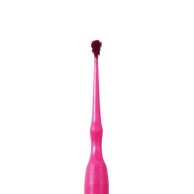 Red caries indicator applicator tip